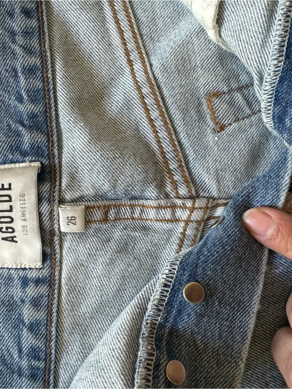 Agolde Parker Short Light Blue Frayed Hem Button-Fly Denim Shorts - Picture 2 of 4